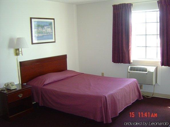 Savannah Garden Hotel Room photo