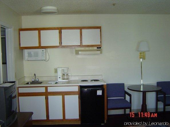 Savannah Garden Hotel Room photo